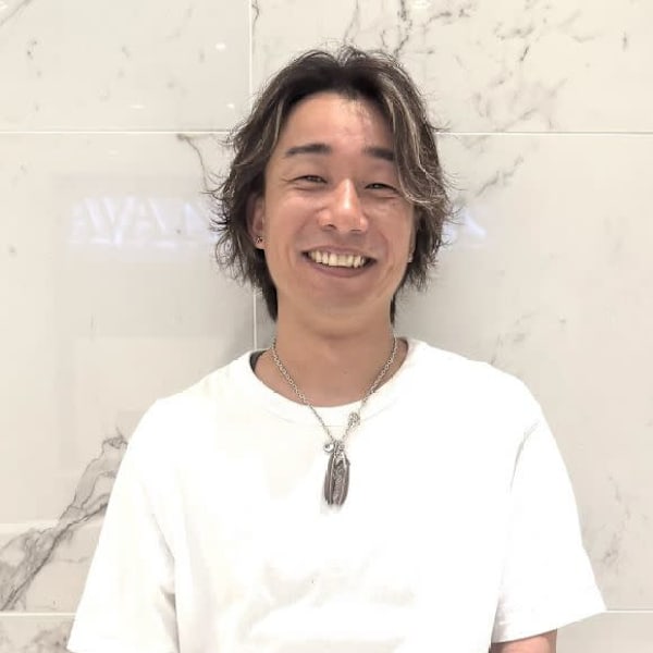 AVANCE. CROSS あべのルシアス店【アヴァンス クロス アベノルシアステン】のスタッフ紹介。山本 康司