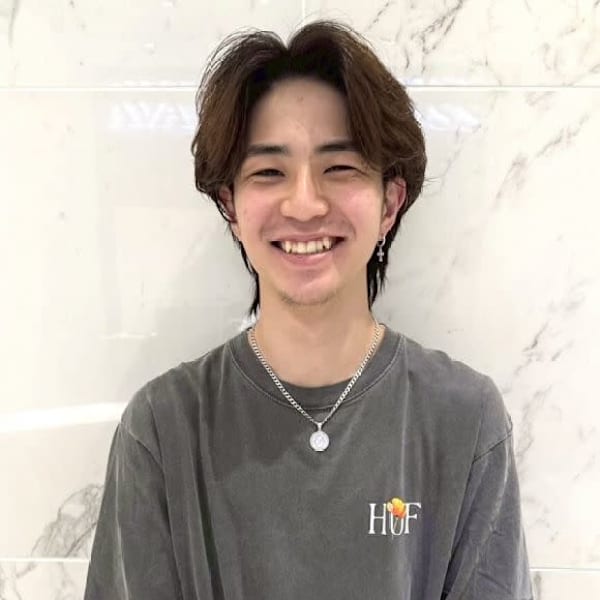 AVANCE. CROSS あべのルシアス店【アヴァンス クロス アベノルシアステン】のスタッフ紹介。儀武 龍弥