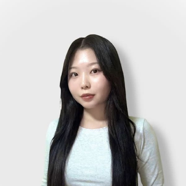 アイブロウサロン i'm 池袋西口店【眉毛専門店】【アイブロウサロン アイム イケブクロニシグチテン】のスタッフ紹介。リオン 