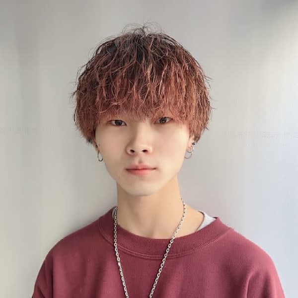 MEN'S HAIR TOKYO 原宿【メンズヘア トーキョー ハラジュク】のスタッフ紹介。藤戸 椋