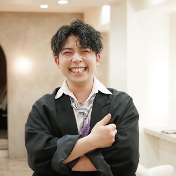 LUVISM 名駅店【ラヴィズム】【ラヴィズム メイエキテン】のスタッフ紹介。惟織 【名駅】
