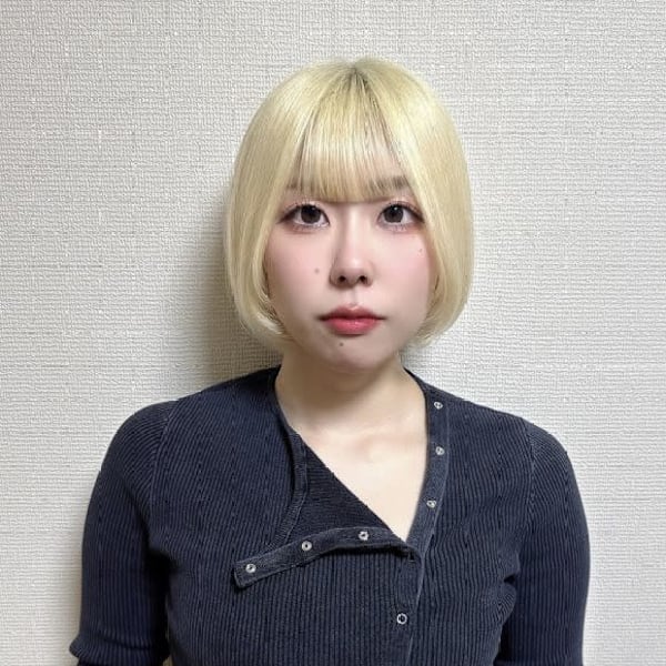 アイブロウサロン i'm 下北沢店【眉毛専門店】【アイブロウサロン アイム シモキタザワテン マユゲセンモンテ】のスタッフ紹介。マヒロ 