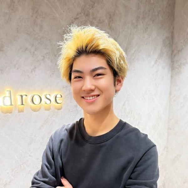 Lond rose店 池袋【ロンドロゼ】【ロンドロゼ イケブクロ】のスタッフ紹介。佐藤 壮一郎