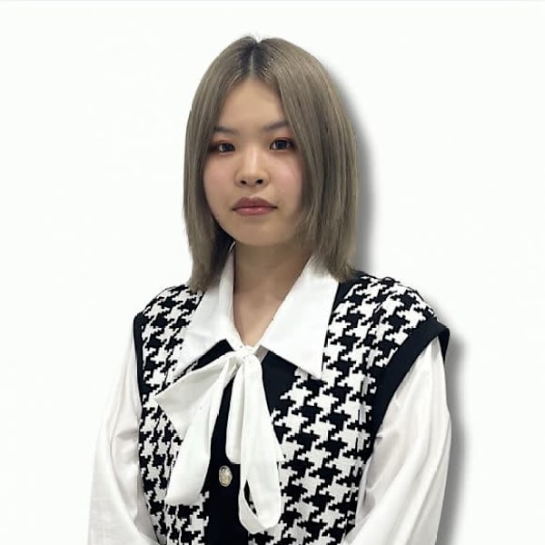 アイブロウサロン i’m 亀戸店【眉毛専門店】【アイブロウサロンアイム カメイドテン マユゲセンモンテン】のスタッフ紹介。リサ 