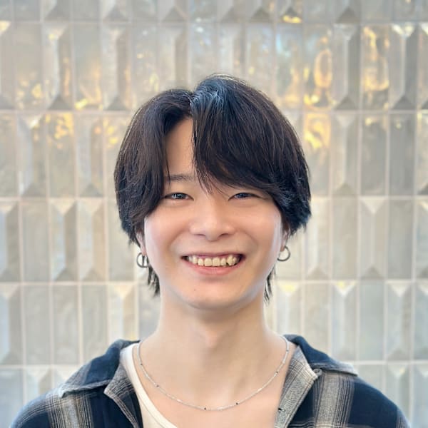 Hair design cierge 綱島店【ヘアーデザインシエルジュツナシマテン】のスタッフ紹介。小崎 壮弥