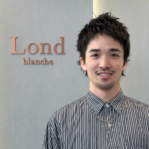 Lond blanche 錦糸町北口【ロンドブランシュ キンシチョウキタグチ】のスタッフ紹介。秀島達巳 ストンボブ
