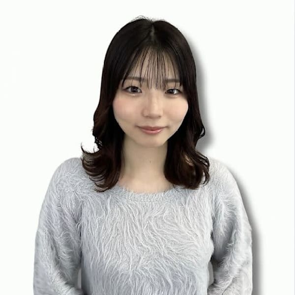 アイブロウサロン i'm 梅田店【眉毛専門店】【アイブロウサロン アイム ウメダテン マユゲセンモンテン】のスタッフ紹介。ミキ