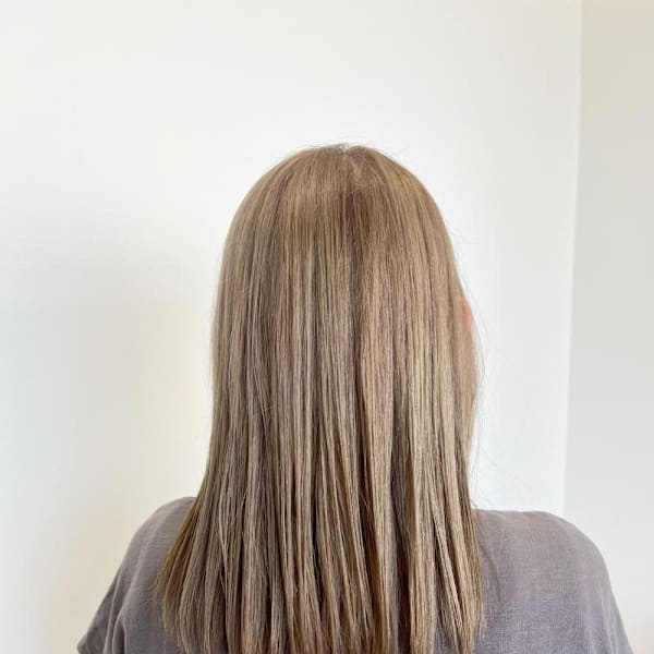 ミルクティーベージュ