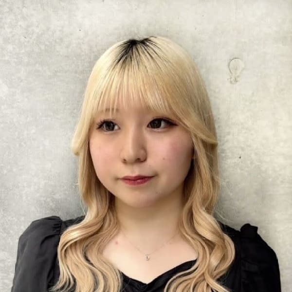 Lond 銀座店【ロンド ギンザテン】のスタッフ紹介。鈴木 愛梨