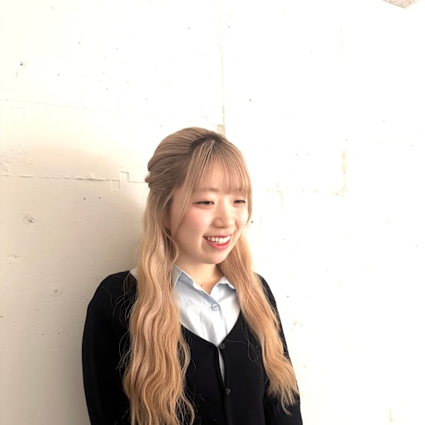 NoelyS【ノエリス】のスタッフ紹介。佐藤 愛