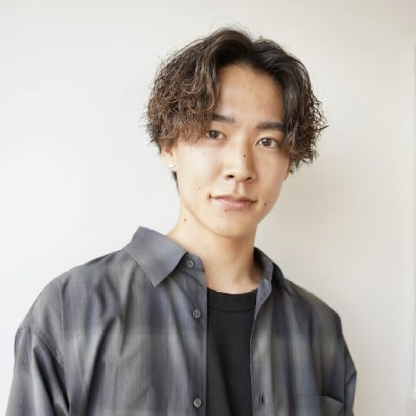 LUVISM by fifthメンズサロン 万代/新潟駅【ラヴィズムバイフィフス バンダイ ニイガタエキ】のスタッフ紹介。佐藤 裕