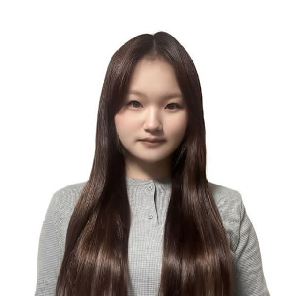 アイブロウサロン i’m 大宮東口店【眉毛専門店】【アイブロウサロンアイム オオミヤヒガシグチテン マユゲセンモンテン】のスタッフ紹介。ユリ