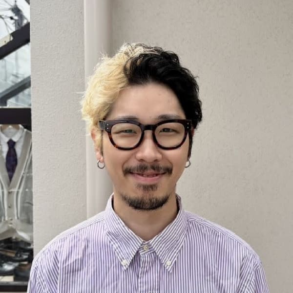 em HAIR 【エムヘアー】【エムヘアー】のスタッフ紹介。西川郁巳 [下北沢駅]