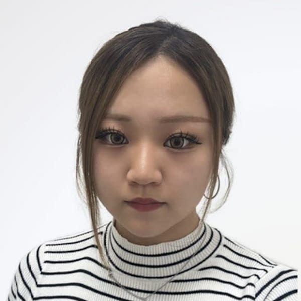 アイブロウサロン i'm 小倉店【眉毛専門店】【アイブロウサロン アイム　コクラテン マユゲセンモンテン】のスタッフ紹介。ハルナ 