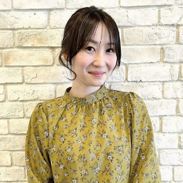 CLOE by LUVISM 女池店【クロエバイラヴィズム メイケテン】のスタッフ紹介。山田 彩未