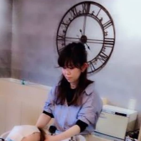 enri h air【エンリエアー】のスタッフ紹介。五十嵐 由香里