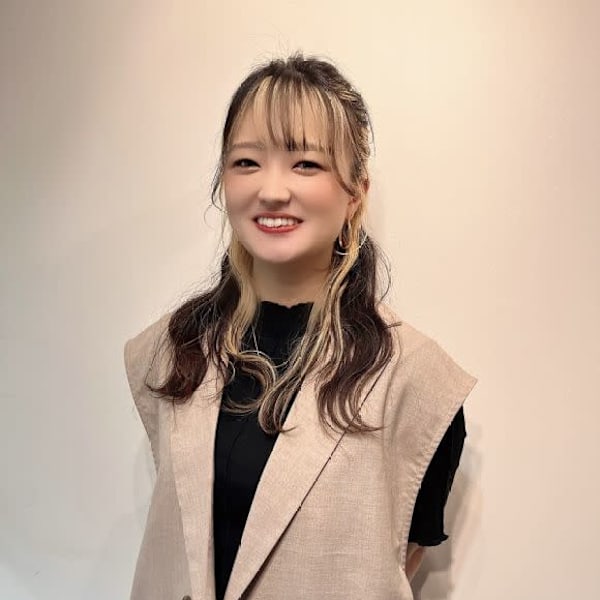 Atria 横浜【アトリア】【アトリアヨコハマ】のスタッフ紹介。福羅 美汐