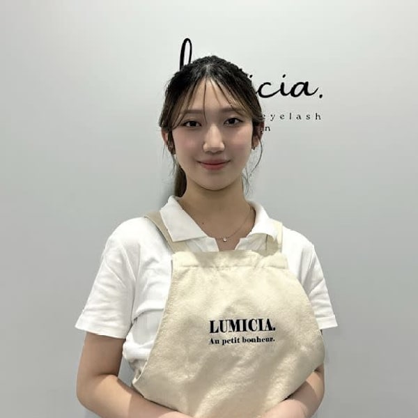 眉毛/アイブロウサロンLUMICIA.-TOKYO-池袋東口店【眉毛専門店】【マユゲアイブロウサロン ルミシアトウキョウ イケブクロヒガシグチテン マユゲセンモンテン】のスタッフ紹介。ミア マユゲ