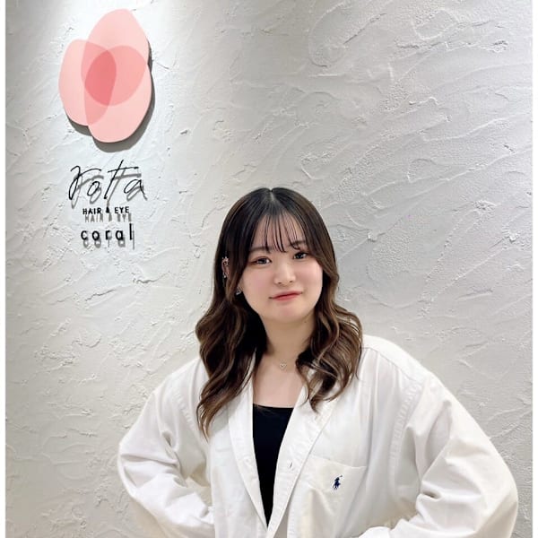 HAIR&EYE rota coral 大野田店【ヘアアンドアイ ロタ コーラル オオノダテン】のスタッフ紹介。蓑輪 杏華