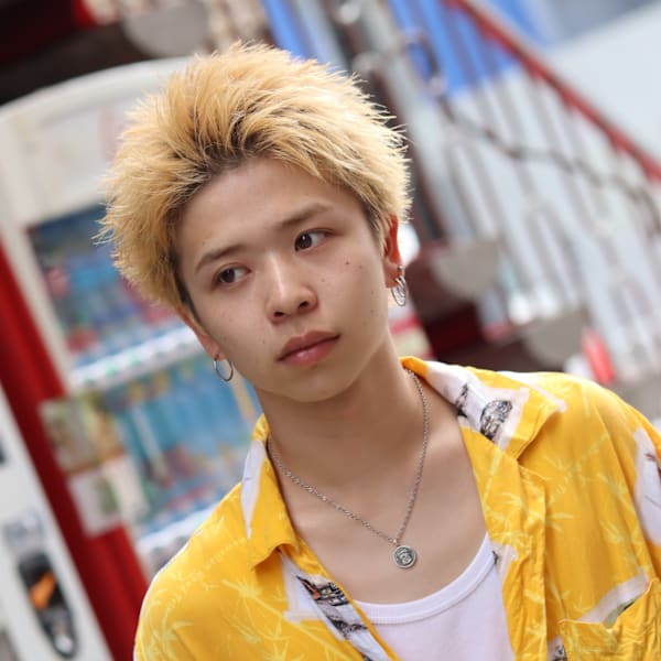 メンズショート ハイトーンショート アップバング