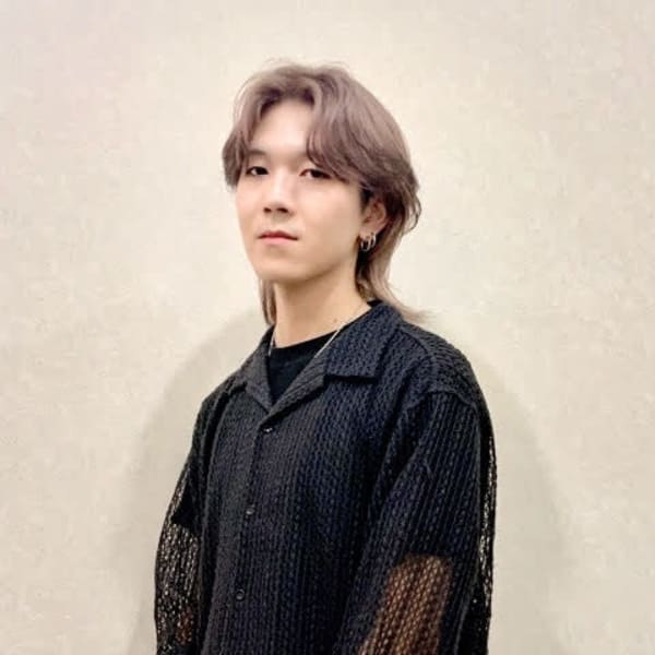 Hair salon Sophia【ヘアーサロンソピアー】のスタッフ紹介。高橋 秀弥