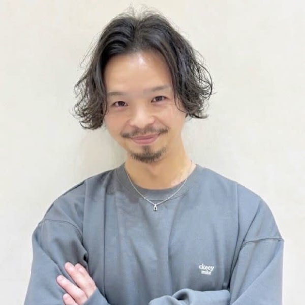 全席個室美容室 Zina 荻窪 髪質改善&トリートメント【ゼンセキコシツビヨウシツ ジーナオギクボ】のスタッフ紹介。YASUOKA 