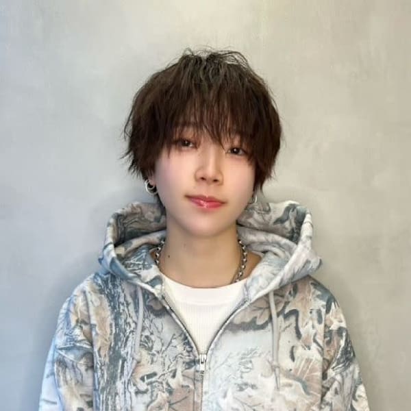GLROW【グロウ】のスタッフ紹介。杉山まい 大宮/韓国