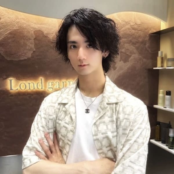 Lond garnet 池袋【ロンドガーネット】【ロンドガーネット イケブクロ】のスタッフ紹介。小原 幹太