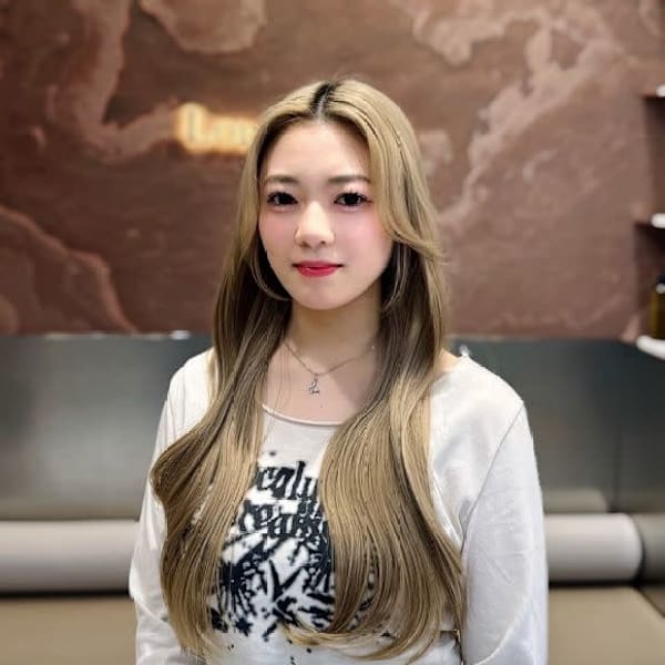 Lond garnet 池袋【ロンドガーネット】【ロンドガーネット イケブクロ】のスタッフ紹介。澤田 夢音