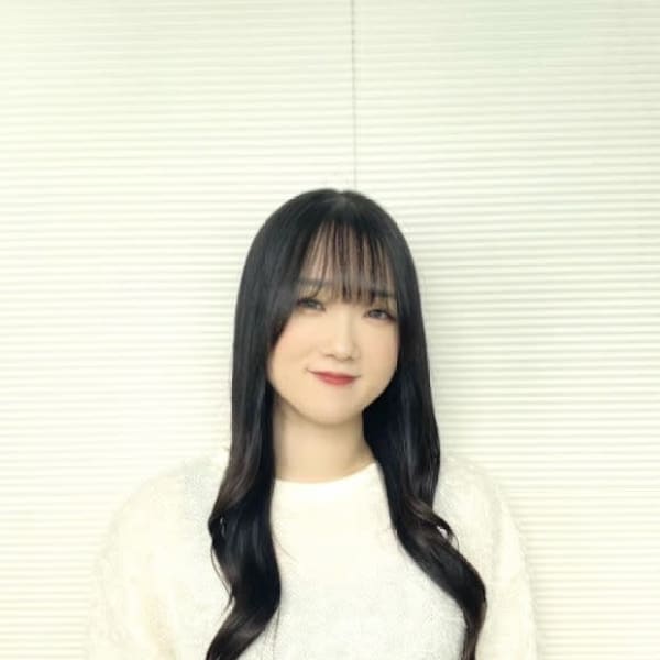 全席個室美容室 Zina 船橋南口 髪質改善＆トリートメント【ゼンセキコシツビヨウシツ ジーナ フナバシミナミグチ】のスタッフ紹介。渡部 桐子