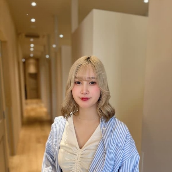 全席個室美容室 Zina 船橋南口 髪質改善＆トリートメント【ゼンセキコシツビヨウシツ ジーナ フナバシミナミグチ】のスタッフ紹介。中島 愛佳