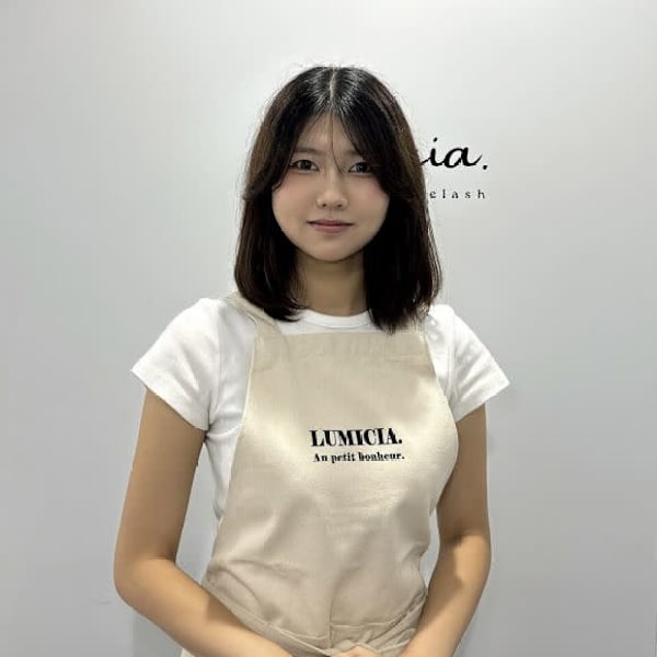 眉毛/アイブロウサロンLUMICIA.-TOKYO-池袋西口店【眉毛専門店】【マユゲアイブロウサロン ルミシアトウキョウ イケブクロニシグチテン マユゲセンモンテン】のスタッフ紹介。サエ マユゲ