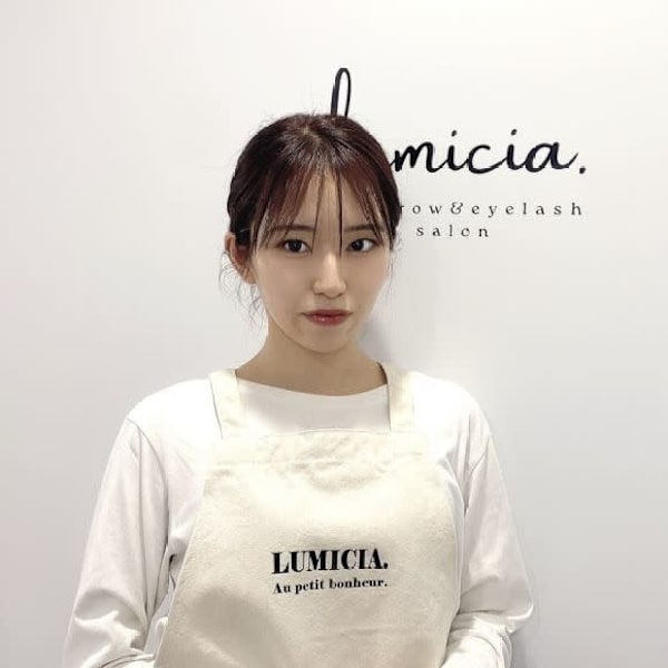 眉毛/アイブロウサロンLUMICIA.-TOKYO-池袋西口店【眉毛専門店】【マユゲアイブロウサロン ルミシアトウキョウ イケブクロニシグチテン マユゲセンモンテン】のスタッフ紹介。アヤ マユ