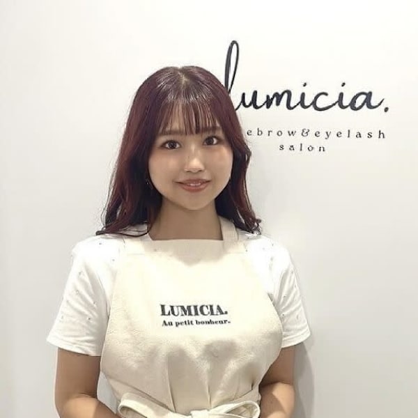 眉毛/アイブロウサロンLUMICIA.-TOKYO-池袋西口店【眉毛専門店】【マユゲアイブロウサロン ルミシアトウキョウ イケブクロニシグチテン マユゲセンモンテン】のスタッフ紹介。レオナ マユゲ