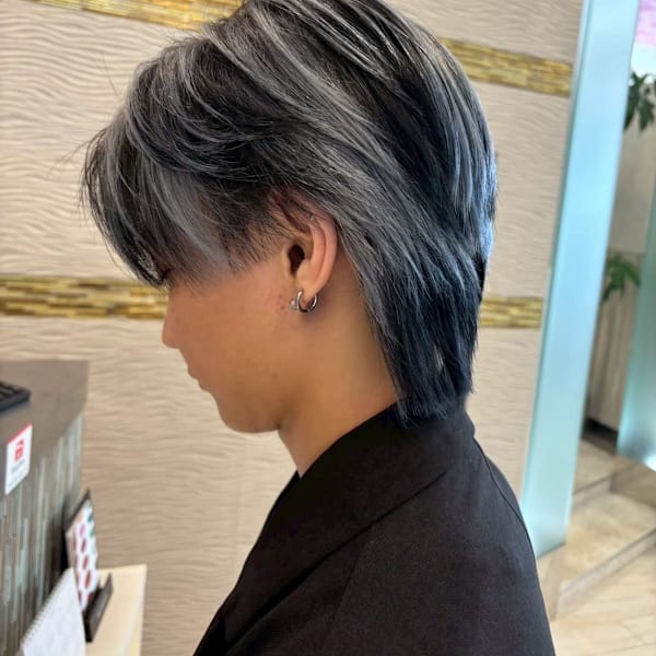 シルバーグラデーションウルフ