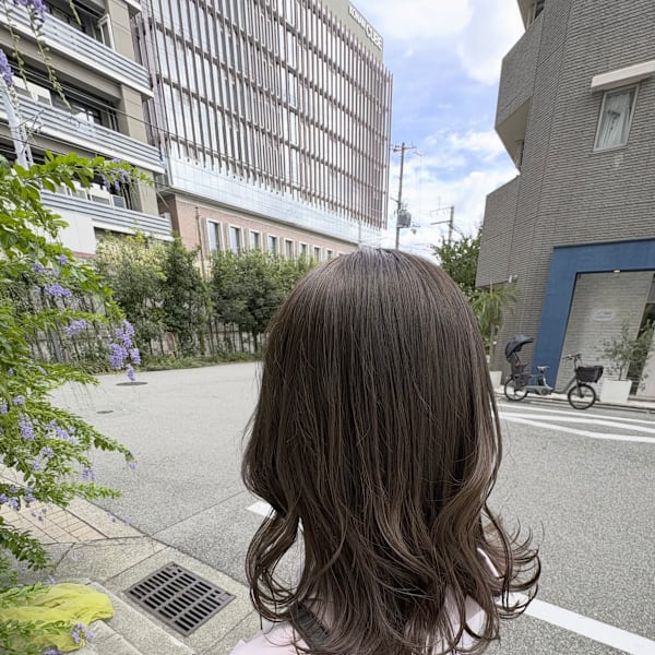 ベージュカラー