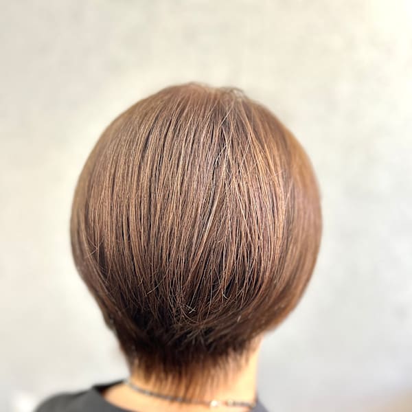 上品白髪ぼかしショート|hair salon girasol