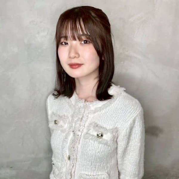 Lond profil 浦和【ロンド プロフィール ウラワ】のスタッフ紹介。mina
