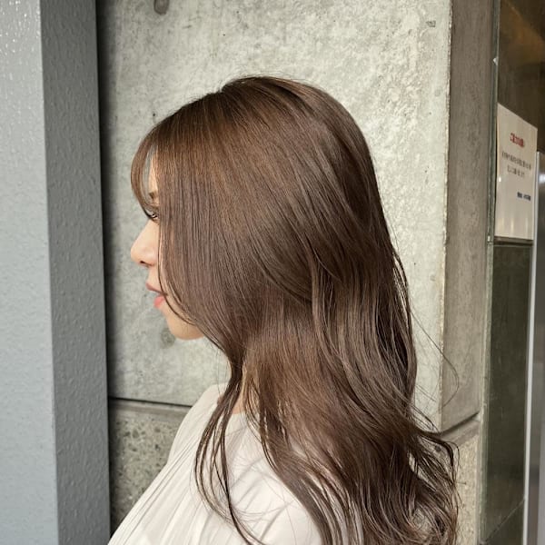 natural beige|半個室型美容室 Sourire 赤坂店