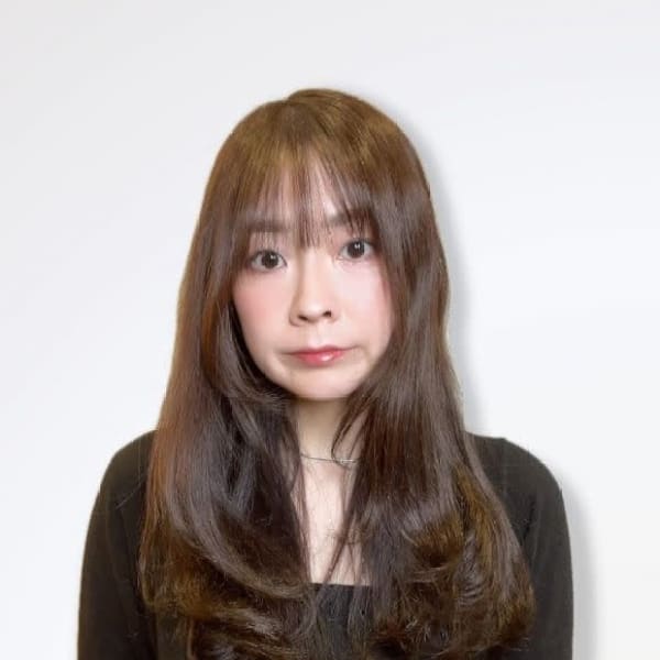 en アイラッシュ&アイブロウ 銀座店【まつ毛・眉毛専門店】【エン アイラッシュアンドアイブロウ ギンザテン マツゲ マユゲセンモンテン】のスタッフ紹介。ハルナ
