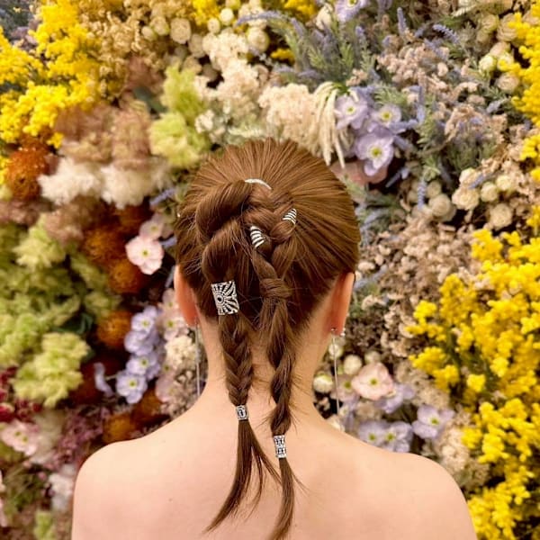 編みおろしポニーテール