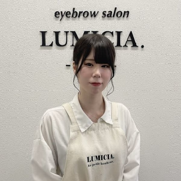 アイブロウサロン LUMICIA. -TOKYO- 福岡博多駅前店【眉毛専門店】【アイブロウサロン ルミシアトウキョウ フクオカハカタエキマエテン マユゲセンモンテン】のスタッフ紹介。ミホ マユゲ