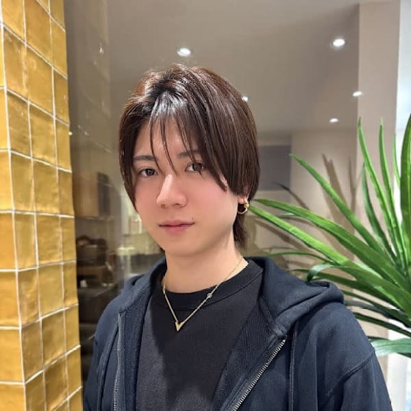 Aujuaオージュア認定 Zina 吉祥寺 髪質改善&トリートメント&艶髪【ジーナ】【オージュアニンテイ ジーナ キチジョウジ カミシツカイゼン トリートメント ツヤガミ】のスタッフ紹介。FUMIYA 