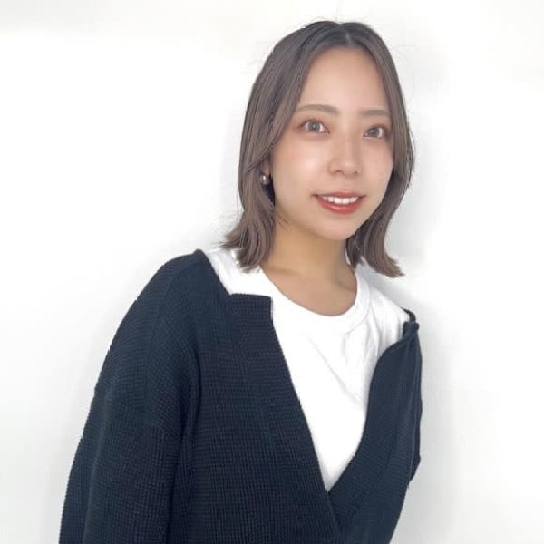 全席個室美容室 Zina 札幌大通 髪質改善&トリートメント【ビヨウシツ ジーナ サッポロオオドオリ カミシツカイゼン】のスタッフ紹介。林 沙弥