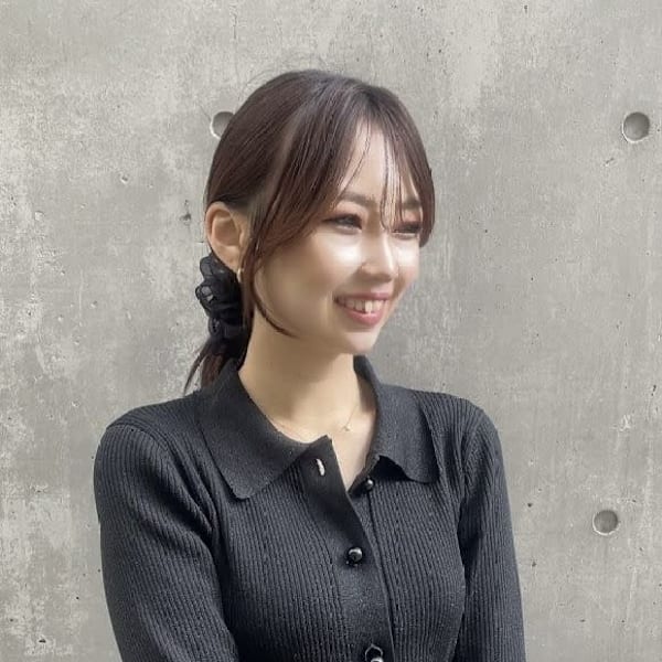 Zina 梅田茶屋町 髪質改善/前髪カット/韓国レイヤーカット【ジーナ】【ジーナ ウメダチャヤマチ カミシツカイゼンマエガミカットカンコクレイヤーカット ジーナ】のスタッフ紹介。YUKI 