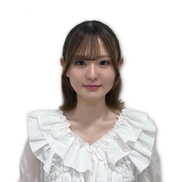 アイブロウサロン i'm 日暮里店【眉毛専門店】【アイブロウサロン アイム ニッポリテン マユゲセンモンテン】のスタッフ紹介。ユリナ 