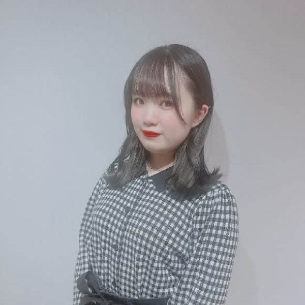 アイブロウサロン i'm 大分店【眉毛専門店】【アイブロウサロンアイム オオイタテン マユゲセンモンテン】のスタッフ紹介。ナツミ