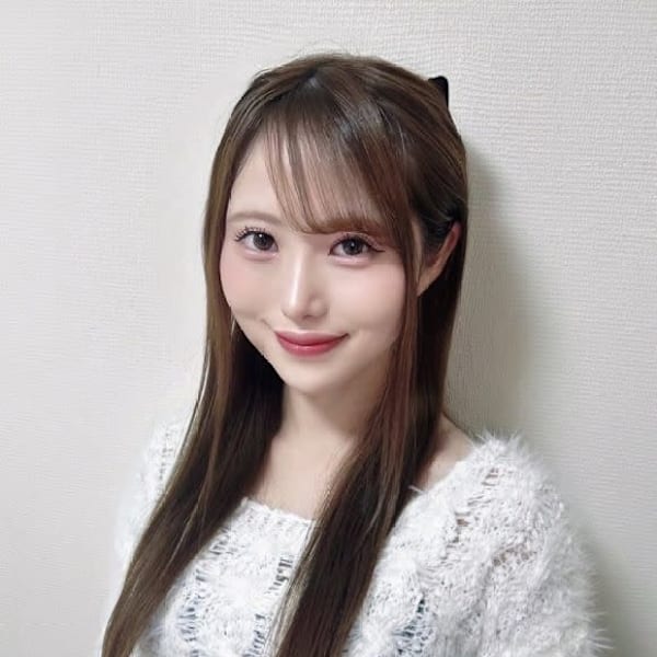 アイブロウサロン i'm 表参道店【眉毛専門店】【アイブロウサロン アイム オモテサンドウテン】のスタッフ紹介。リコ 