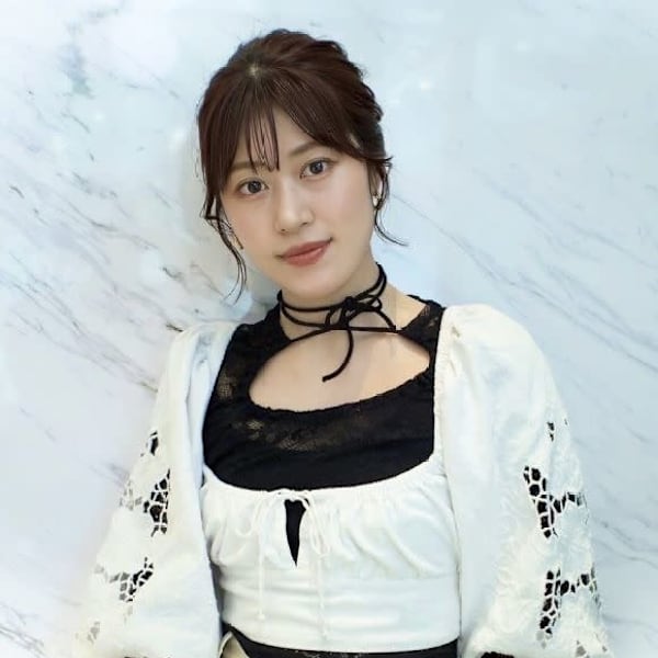 女性スタイリスト専門サロン Zina S 札幌 髪質改善&トリートメント【ジョセイスタイリストセンモンサロン ジーナ エス サッポロ カミシツカイゼン トリートメント】のスタッフ紹介。RIKA