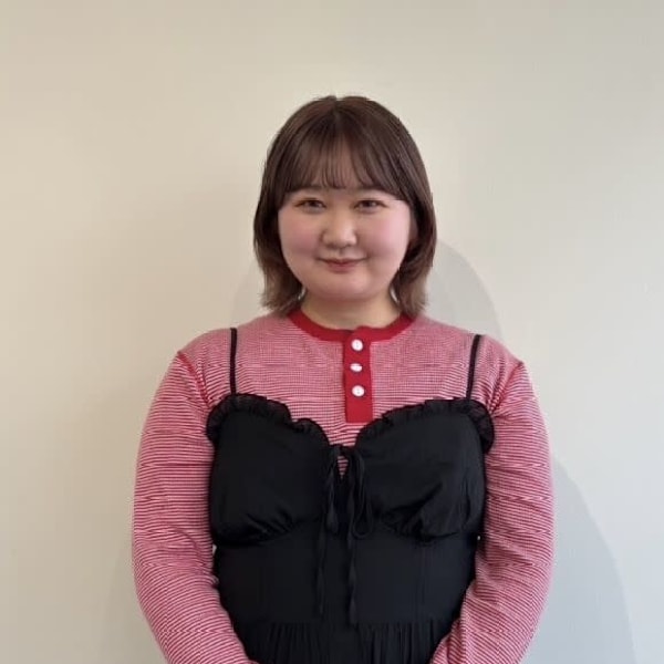 LUVISM 万代/新潟駅【ラヴィズム バンダイ ニイガタエキ】のスタッフ紹介。青柳　萌果 【万代】